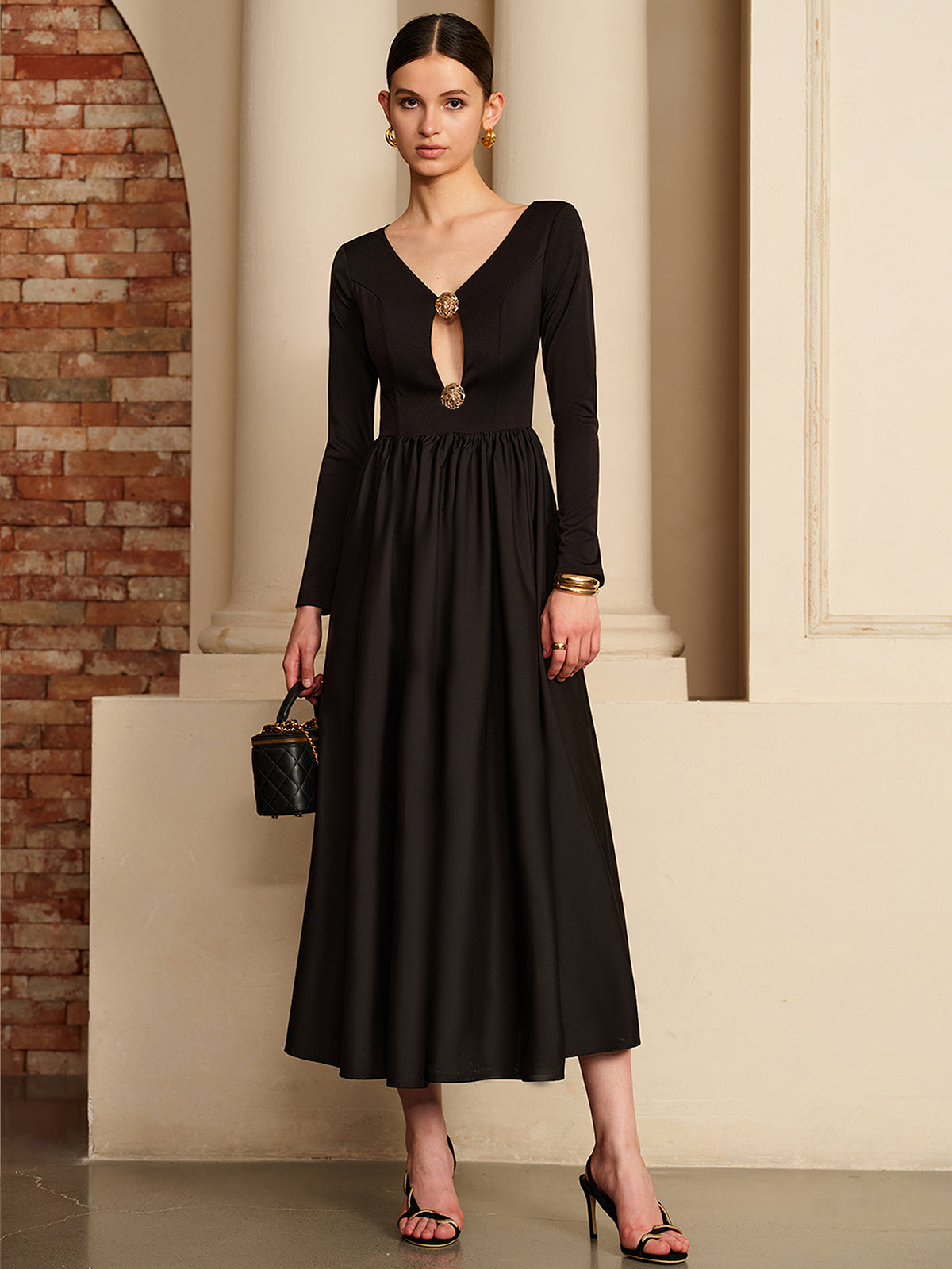 Cut Out Appliqué Pleat Dress